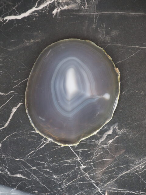 Board agate grey 13 cm