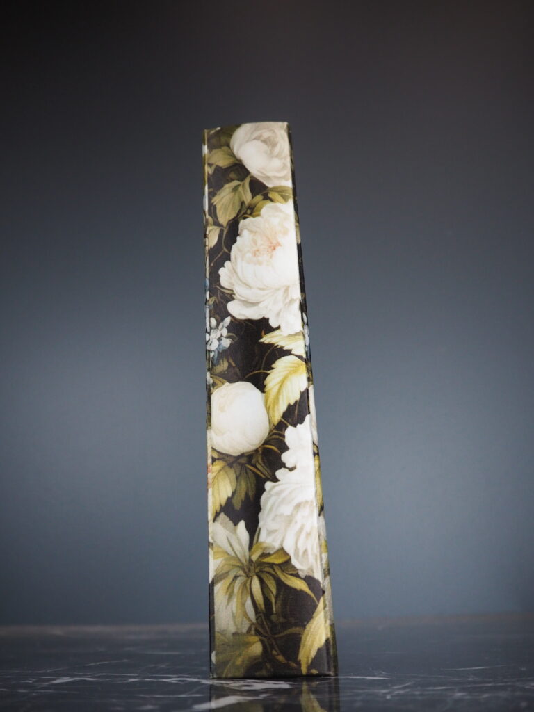 Flora white book box - Image 2