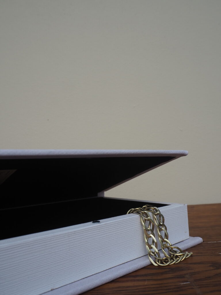 Gem book box Jewellry - Image 3
