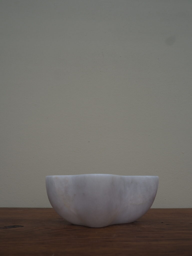 Irregular bowl 15 cm marble white - Image 2