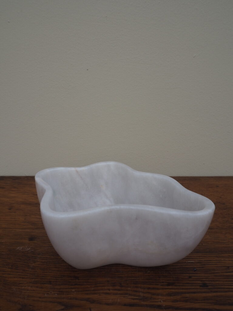 Irregular bowl 15 cm marble white - Image 4