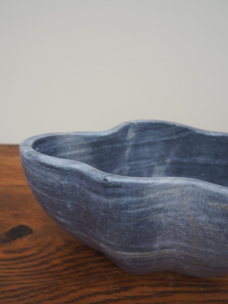 Irregular bowl 20 cm marble black/grey - Image 3