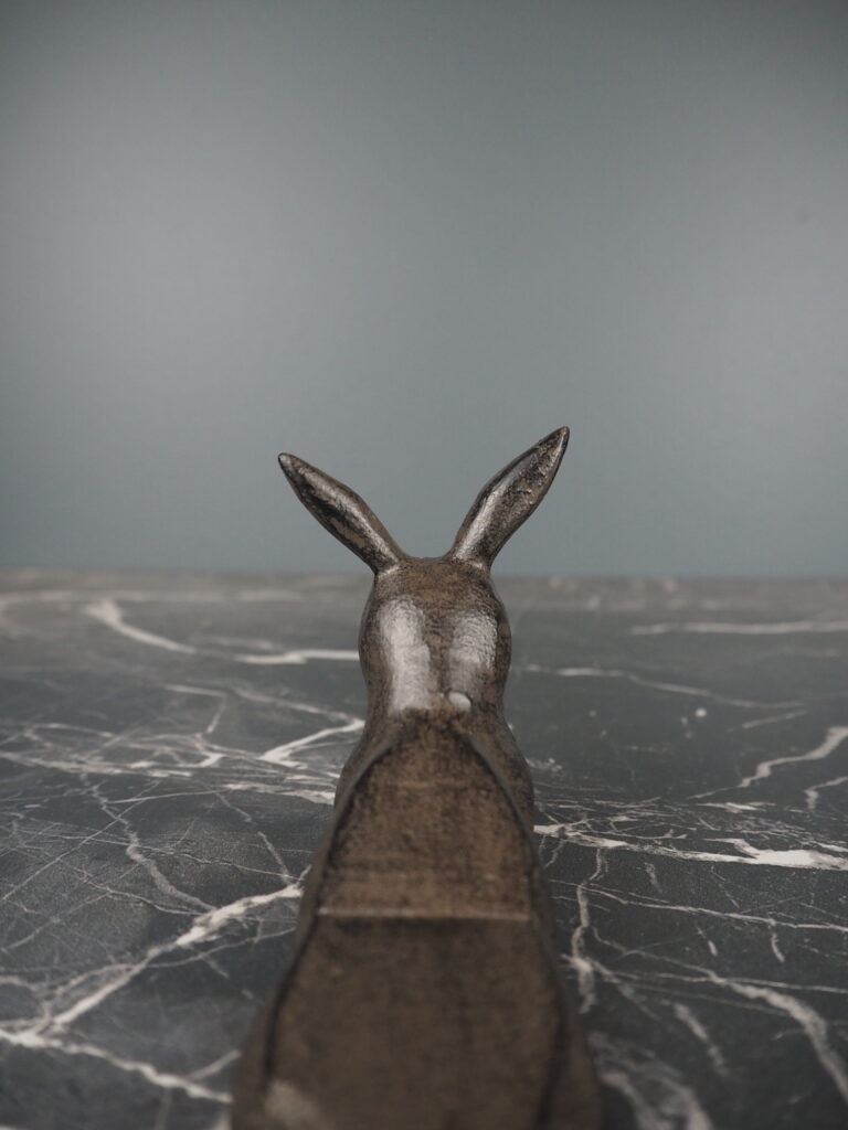Rufo rabbit door stopper - Image 3