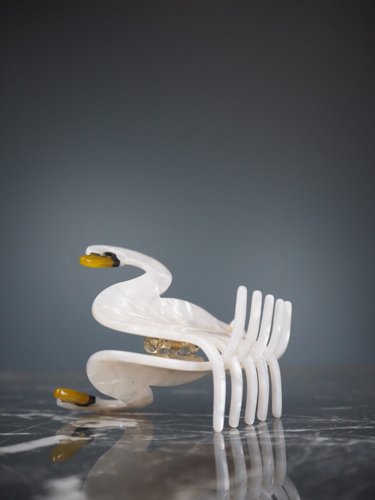 Swan  hairclip - Image 3