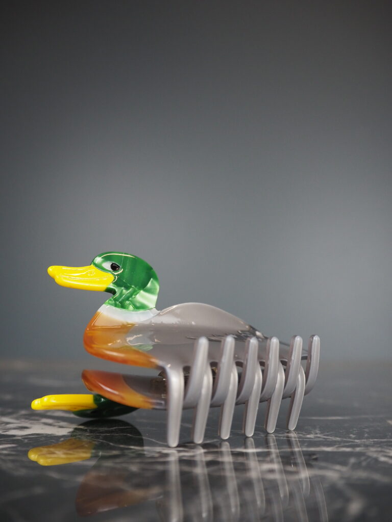 Duck  hairclip - Image 2