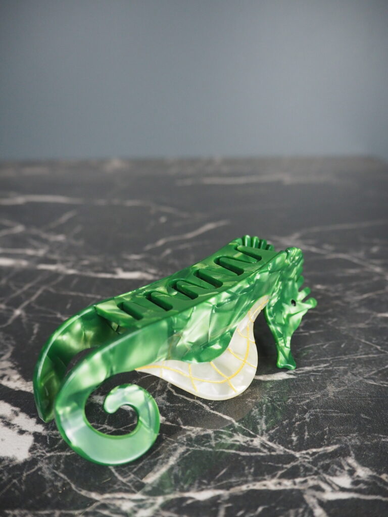 Seahorse hairclip - Image 2