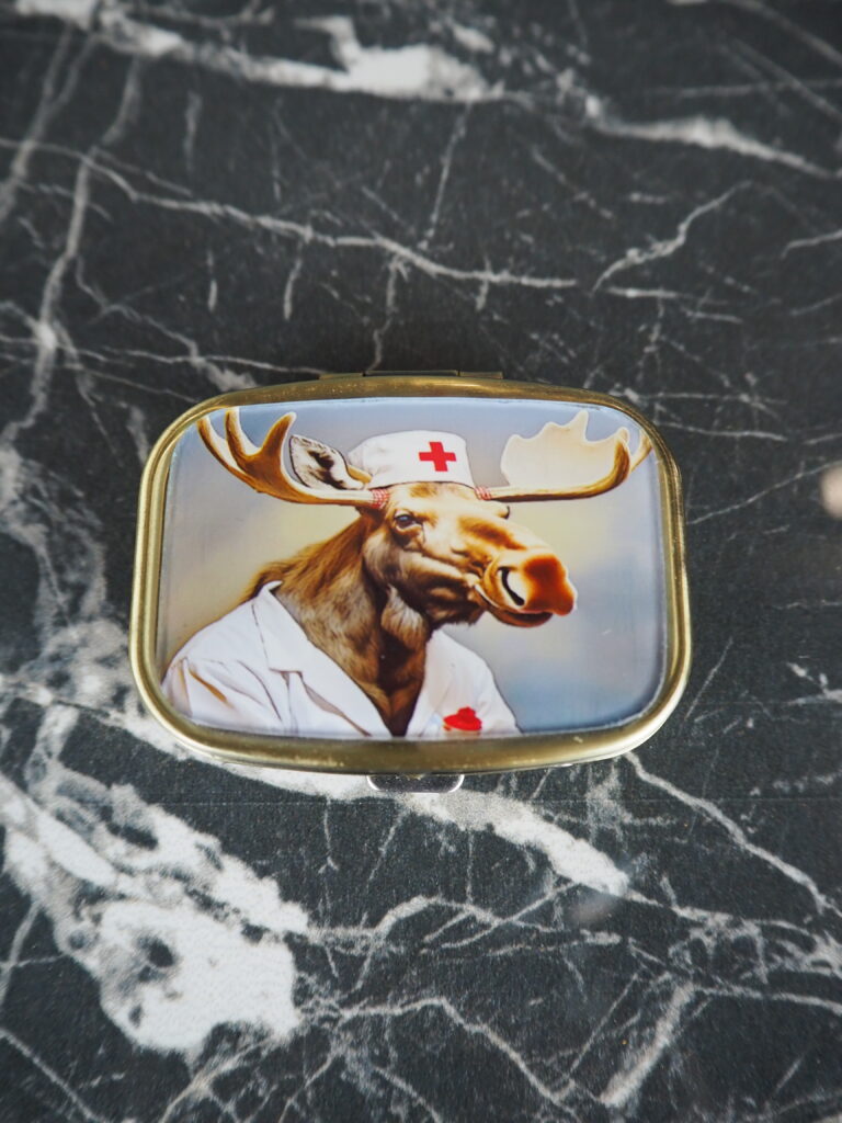 Nurse pill box  3 ass - Image 7