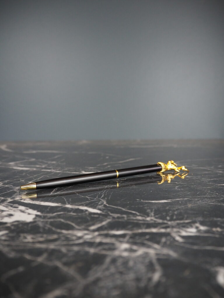 Golden moose ball pen - Image 6