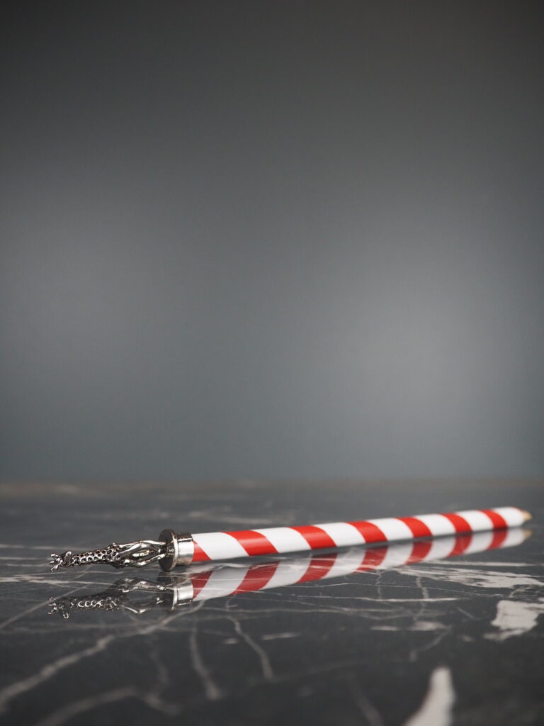 Silver giraffe pencil - Image 3