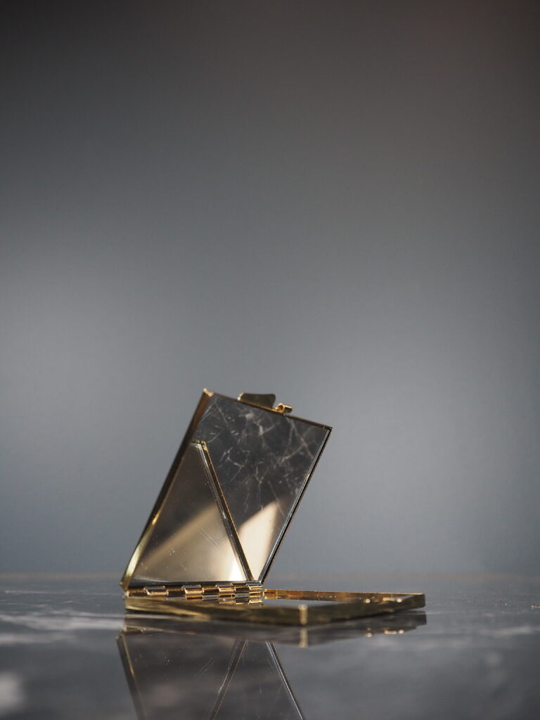 Compact mirror square ass stones - Image 5