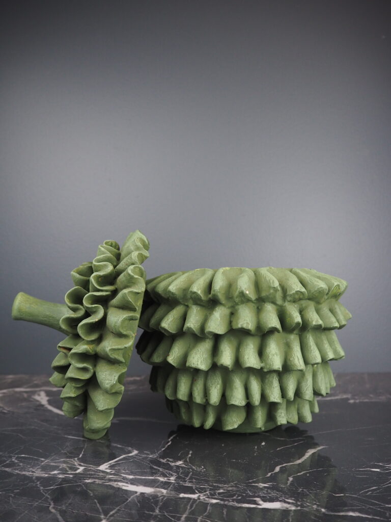 Round pinecone Jar green S - Image 2