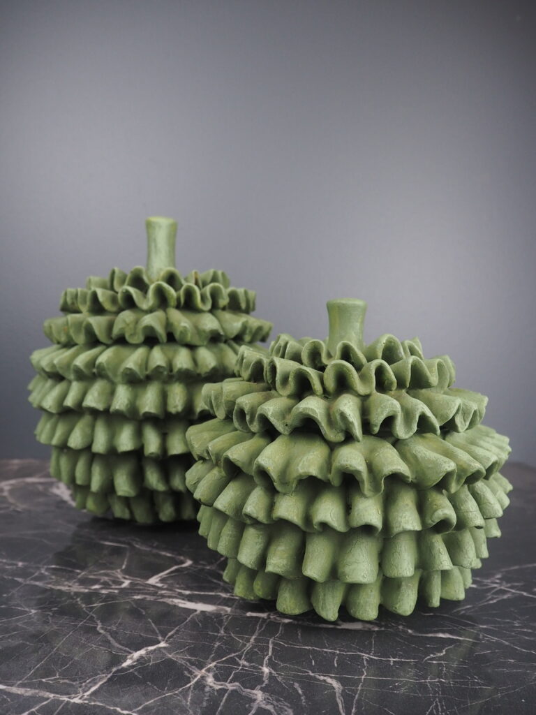 Round pinecone Jar green S - Image 4