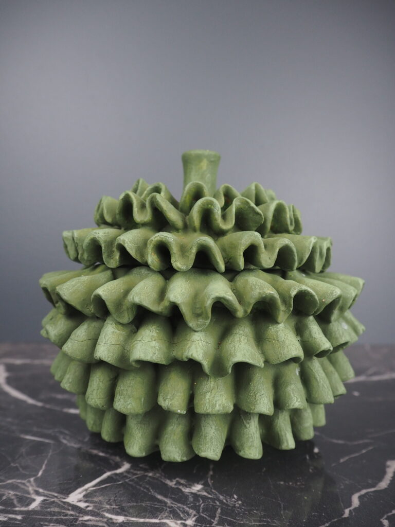 Round pinecone Jar green S - Image 7