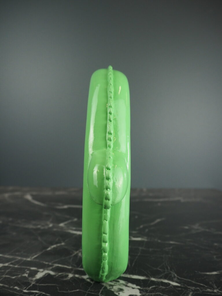 13"green "LOVE" letter - Image 4