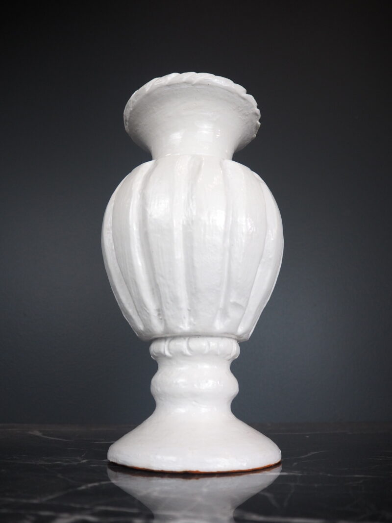 Blois  White Glossy Vase 01