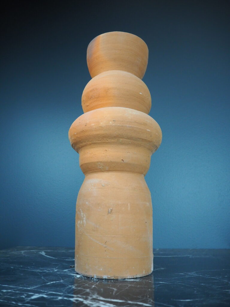 Foamy vase 03