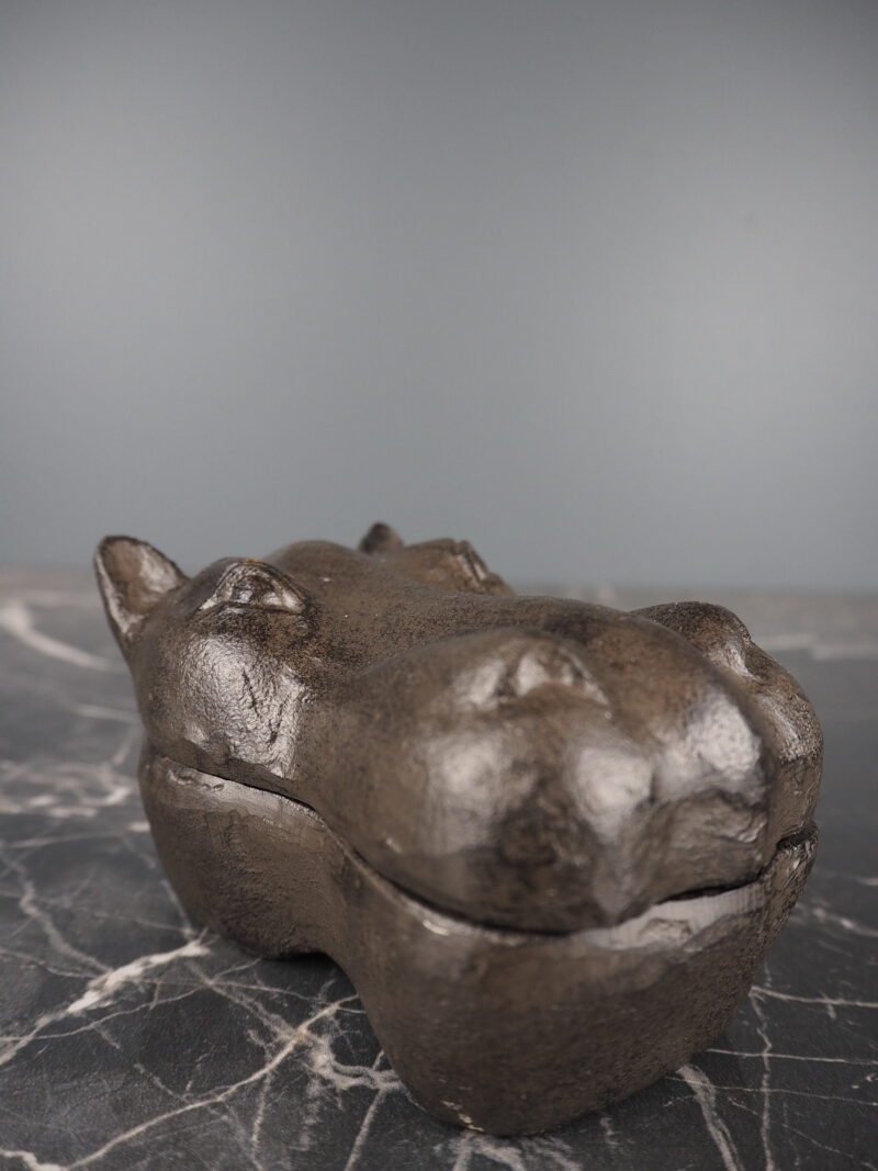 Hester hippo box