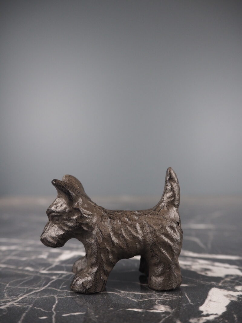 Danni mini dog  hook