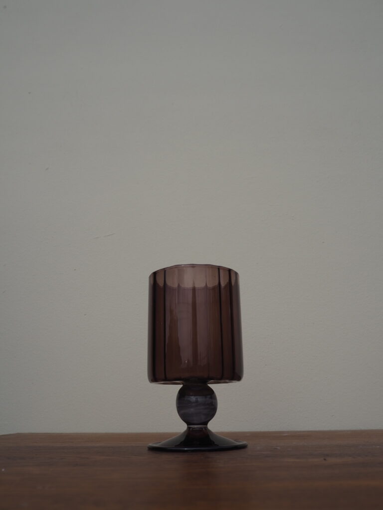Sway wine glass brown/smoke