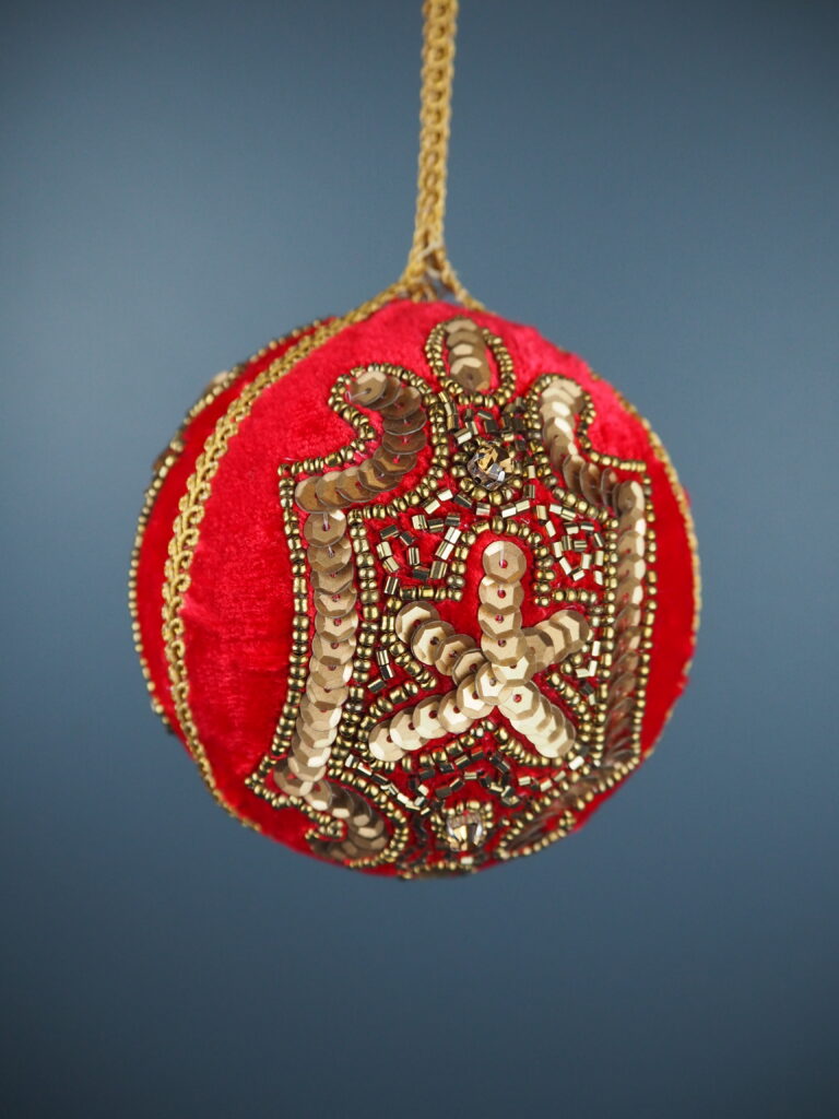 Ball golden/red