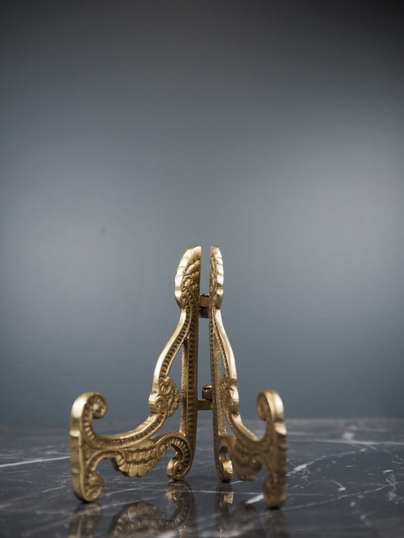 Easel stand