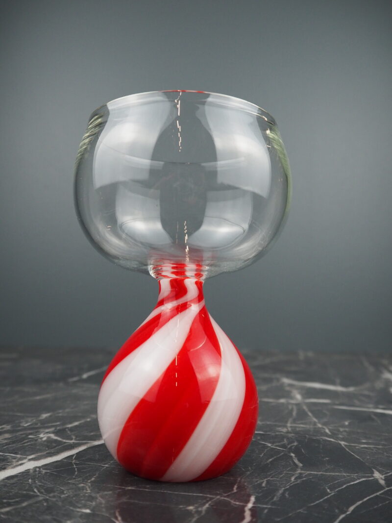 Coctail glass red ball