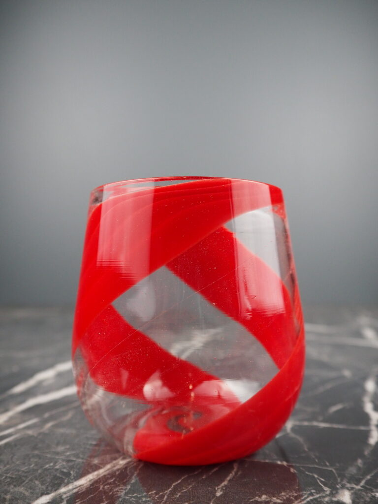 Glass red