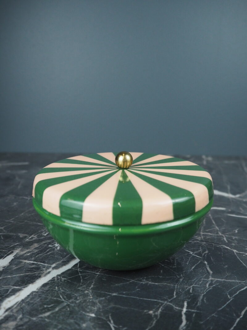 Box with lid