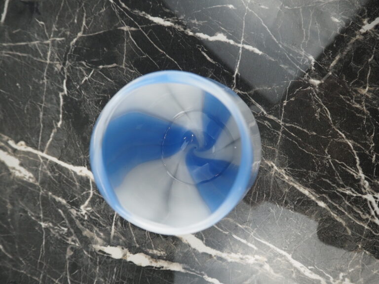Glass blue/white - Image 3