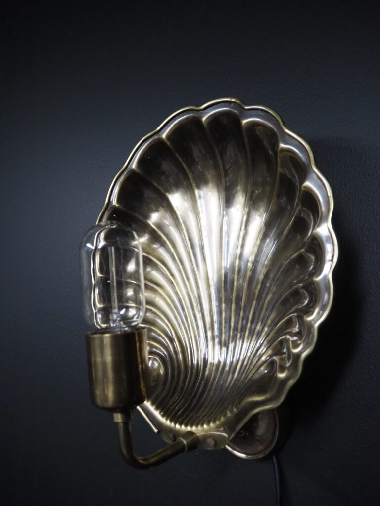 Salona Brass Seashell Wall Light Ant Brass - Image 2