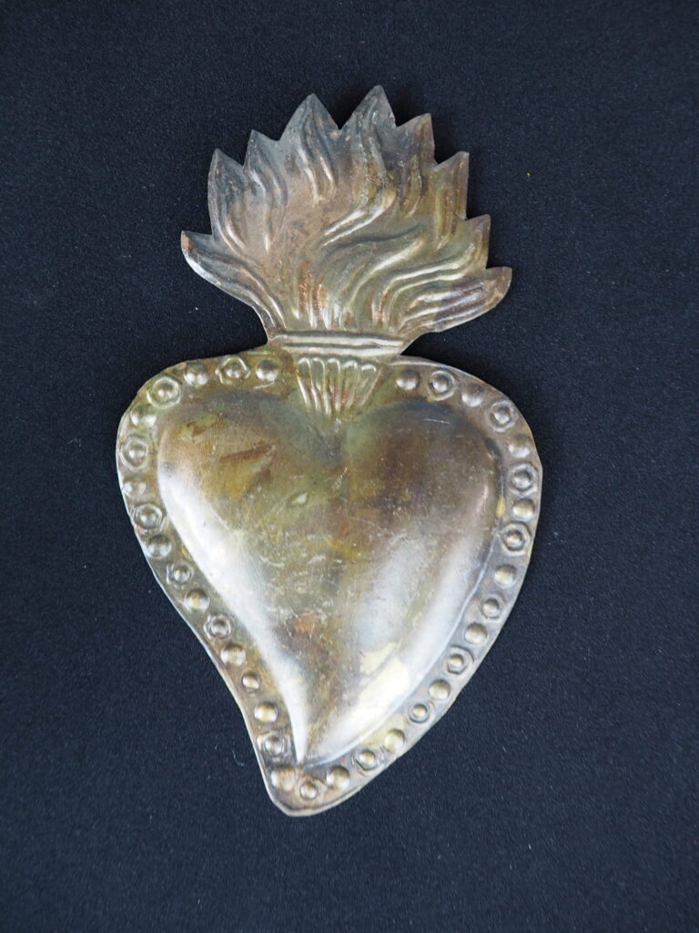 Heart brass ant - Image 2
