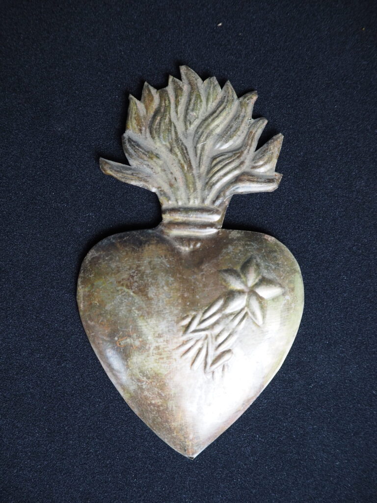 Heart brass ant - Image 2