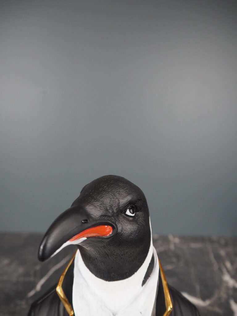 Pascal Penguin bust - Image 2