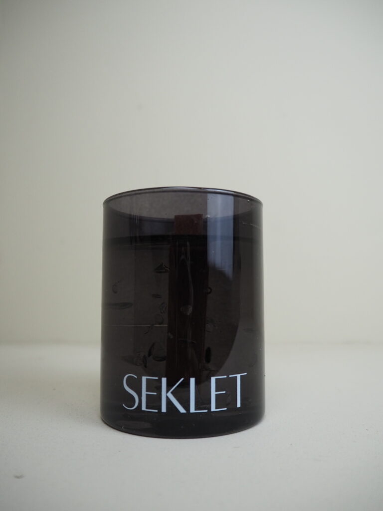 SEKLET black cedar candle - Image 3