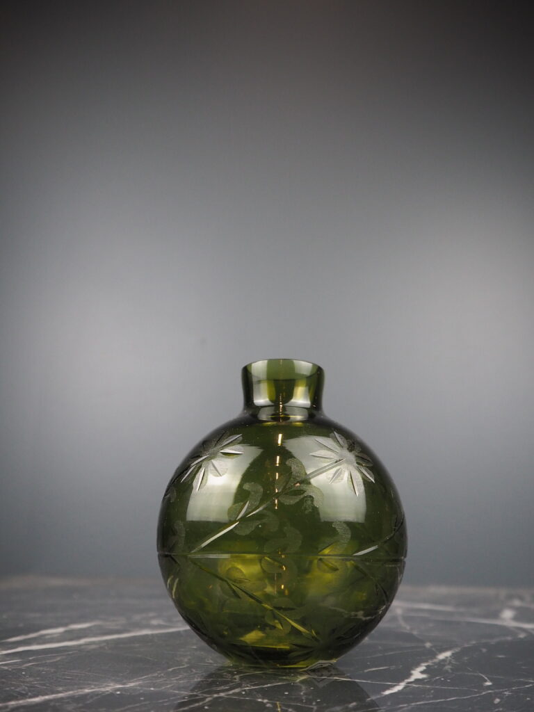 Genovella Glass small vase - Image 4