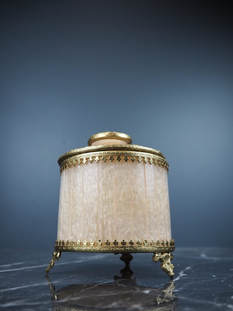 Box with lid - Image 2