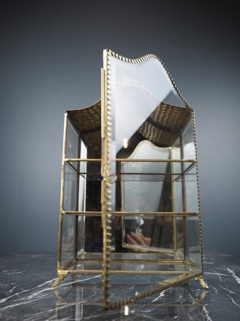 Shelve - Image 2