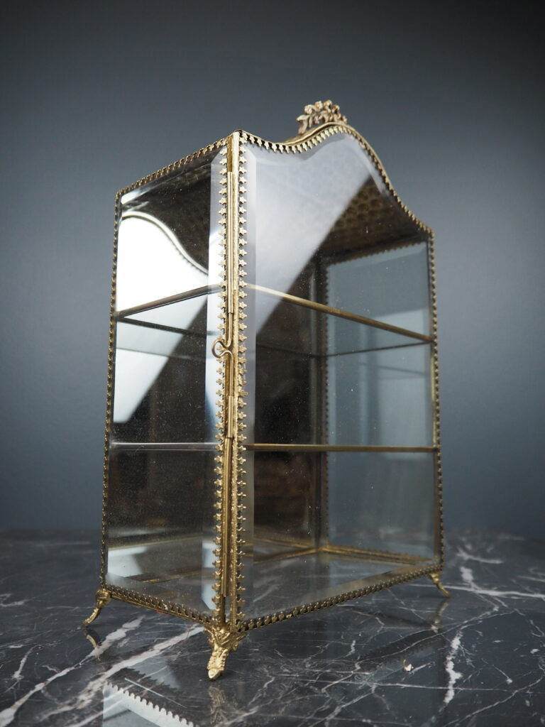 Shelve - Image 4
