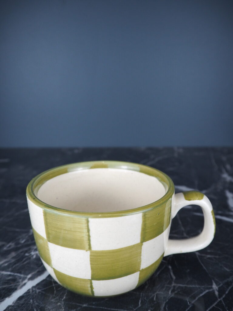 Fabiola Ceramic mug green check Hand painted - Image 2