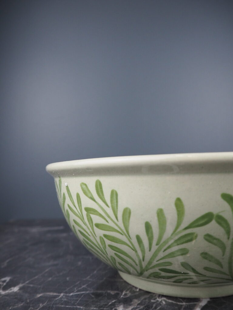 Flavie Ceramic bowl green Hand painted - Image 3