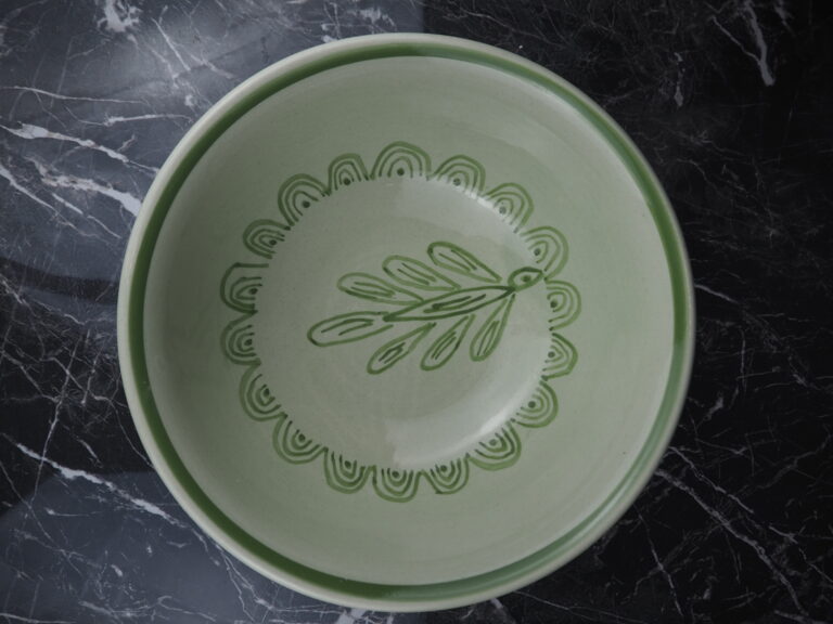 Flavie Ceramic bowl green Hand painted - Image 5