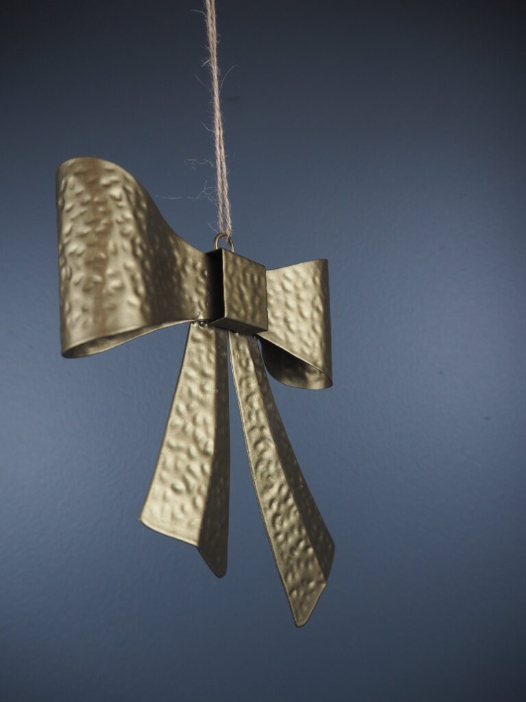 Hanging bow - Image 2