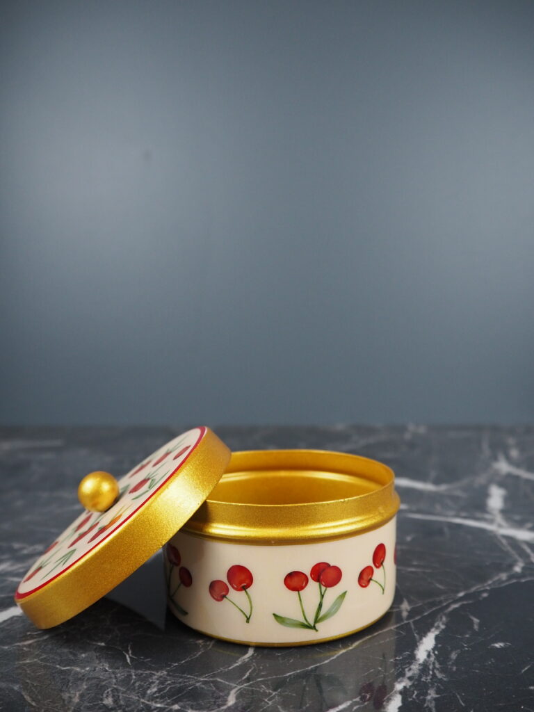 Box w cherries - Image 2