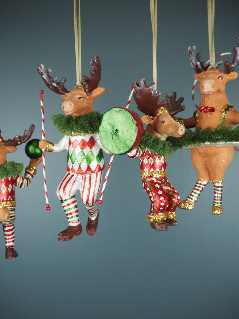 Circus moose in diamond design orn - Image 3