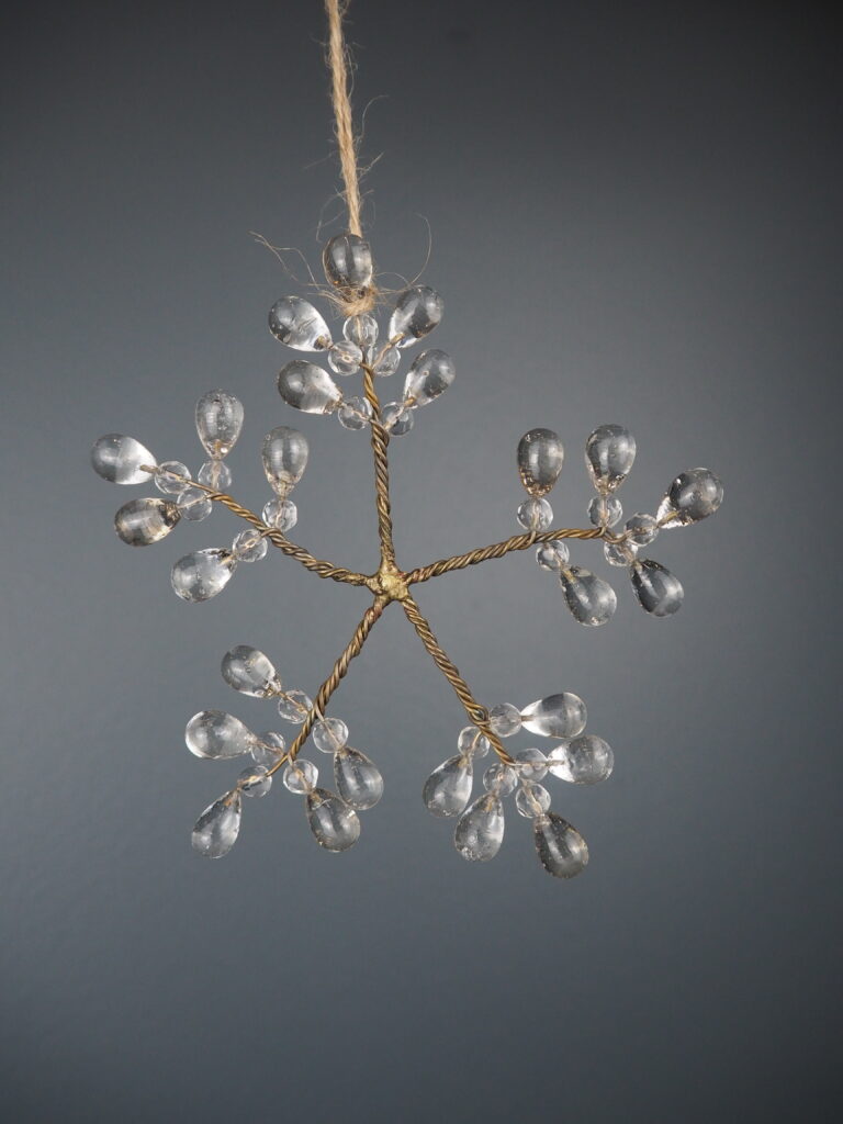 Hang snowflake