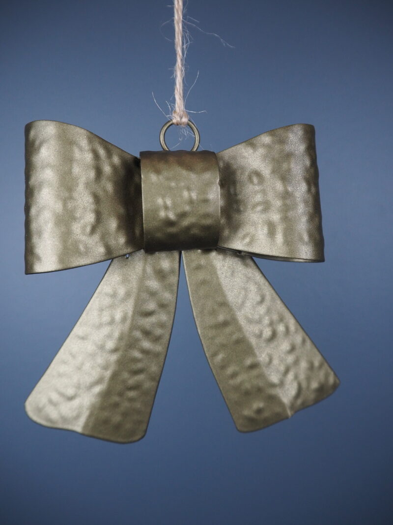 Hanging bow