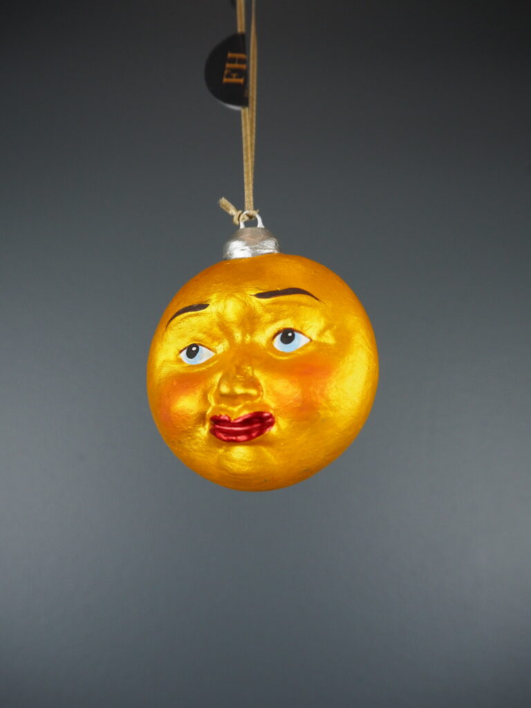 Mini flat face moon in gold