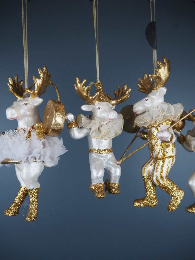 Circus moose in white gold orn