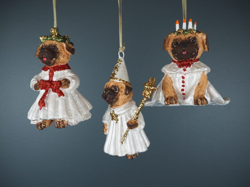 Lucia Dog a/3 white glits orn