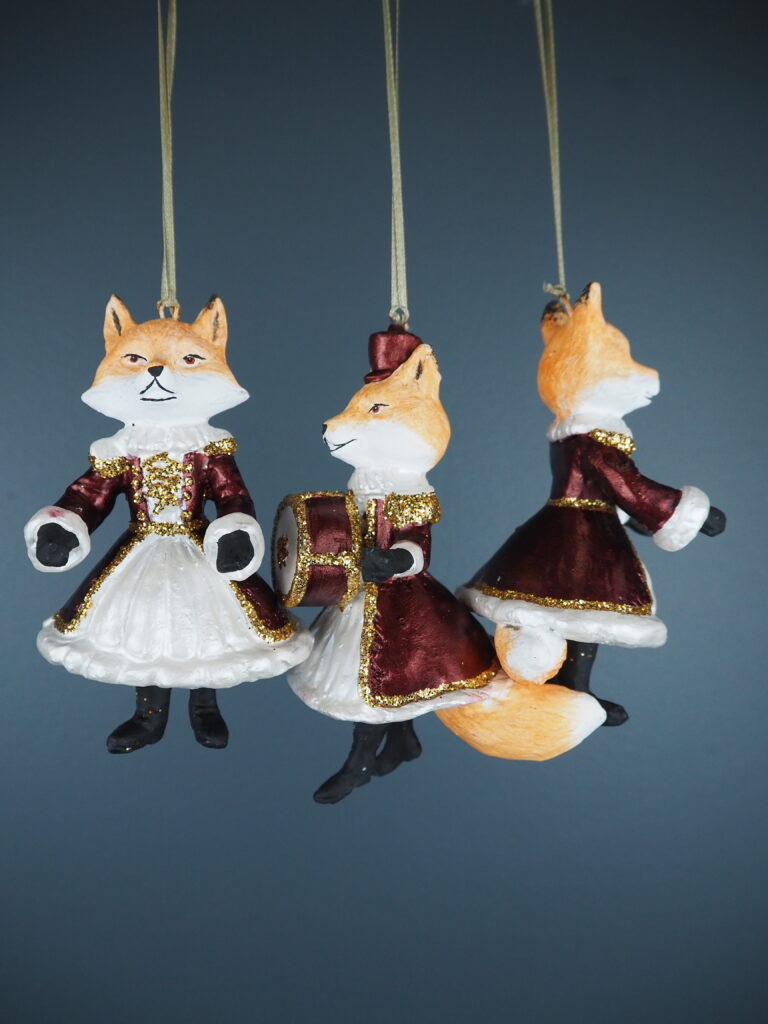 Fox sets a/3 Burgundy orn - Image 3